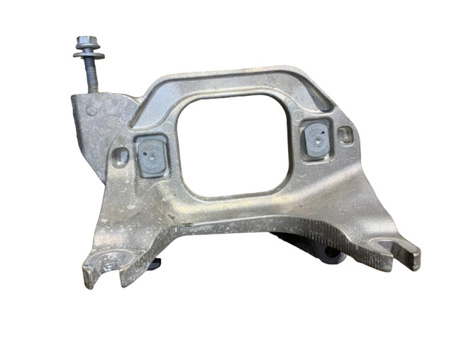 Кронштейн подушки (опоры) двигателя, левой 112533243R RENAULT