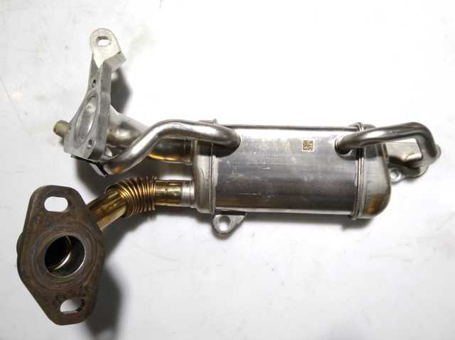 Радиатор системы EGR 147358238R RENAULT
