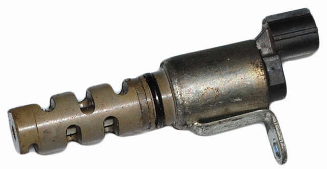 Клапан электромагнитный положения (фаз) распредвала, левый 153300T010 TOYOTA