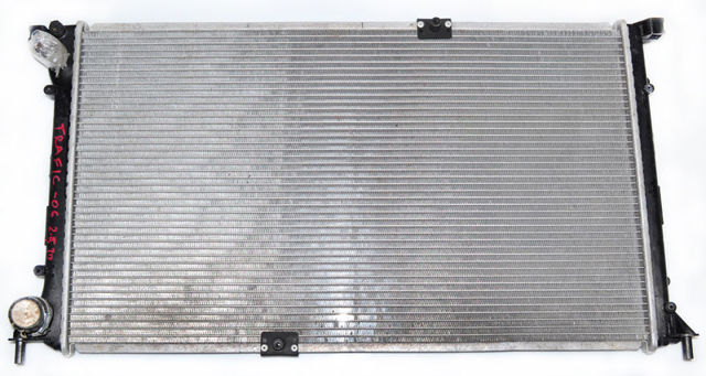 Радиатор охлаждения 2140000QAR NISSAN