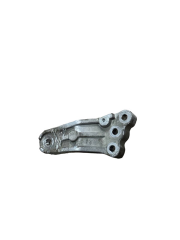 Кронштейн подушки (опоры) двигателя, правой 218152H200 HYUNDAI