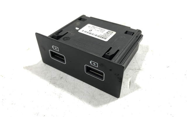USB-разветвитель 280230033R RENAULT