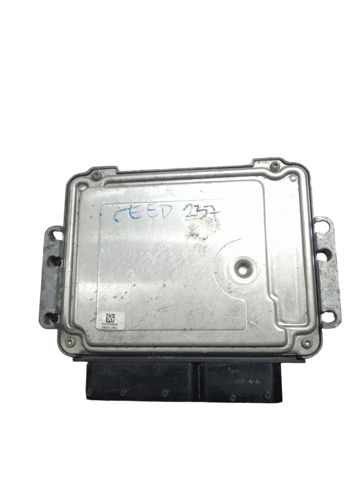 Модуль управления двигателем 391032A765 HYUNDAI