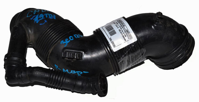 Патрубок воздушный, выход воздушного фильтра 3C0129654M VAG