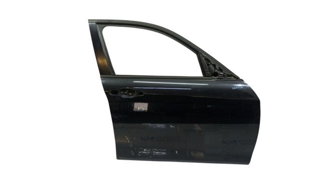 Пассажирская передняя дверь 41009628760 BMW