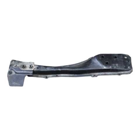 Балка крепления двигателя 5120405031 TOYOTA