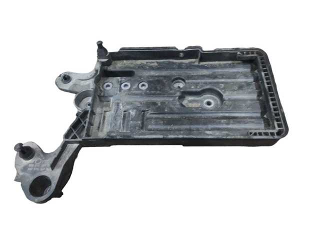 Подставка аккумулятора 5Q0915331H VAG