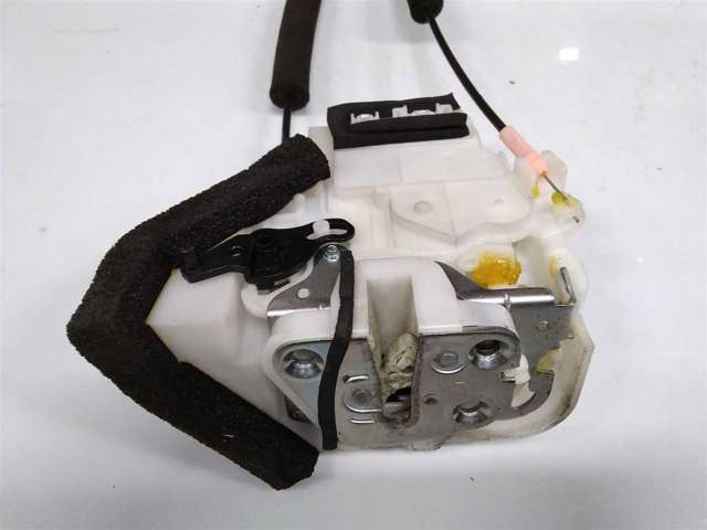 Замок задней левой двери 61035AJ01A SUBARU
