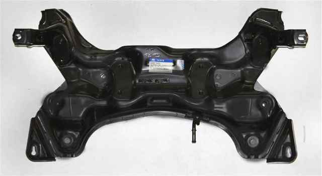 Балка передней подвески (подрамник), передняя 624001R000 HYUNDAI