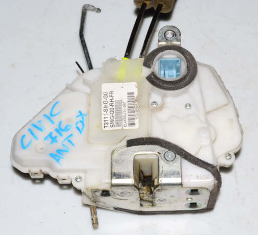 Замок передней пассажирской двери 72110SMGG02 HONDA