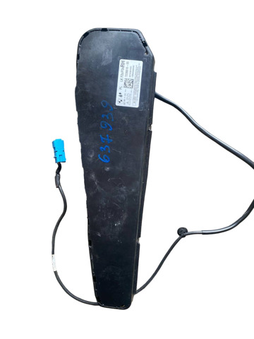 Подушка безопасности AIRBAG спинки сиденья, правого 72127239616 BMW