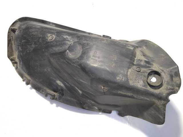 Подкрылок задний правый 767489434R RENAULT