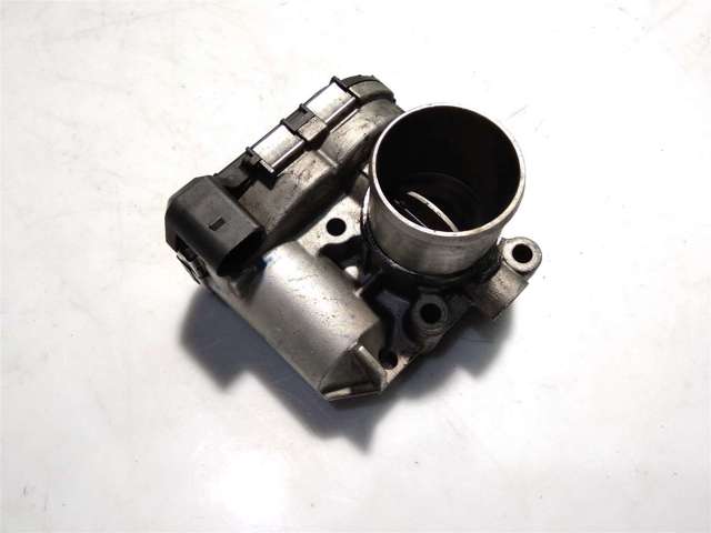 Дроссельная заслонка 8200330810 RENAULT