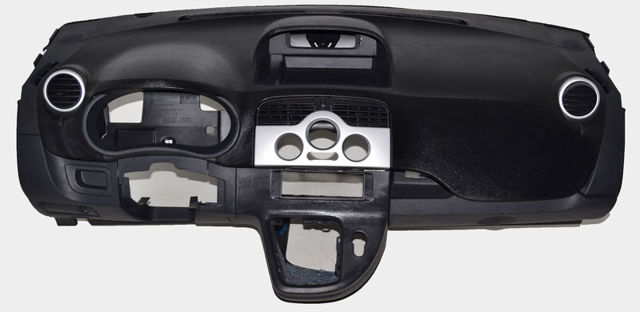 Передняя панель 8200454114 RENAULT