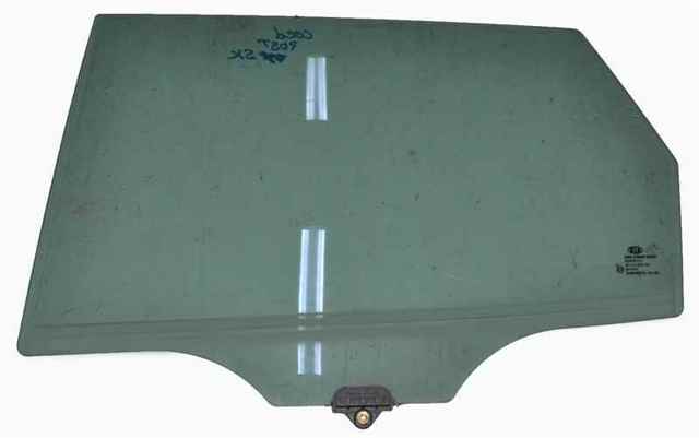 Стекло двери задней левой 834111H500 HYUNDAI