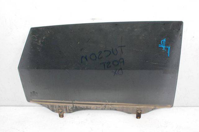 Стекло заднее правое 834202E035 HYUNDAI