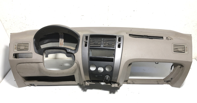 Передняя панель 847102E500DD HYUNDAI