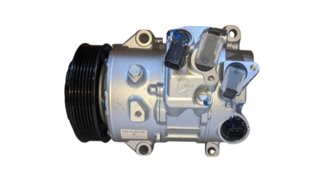 Компрессор климатической установки 8831002730 TOYOTA