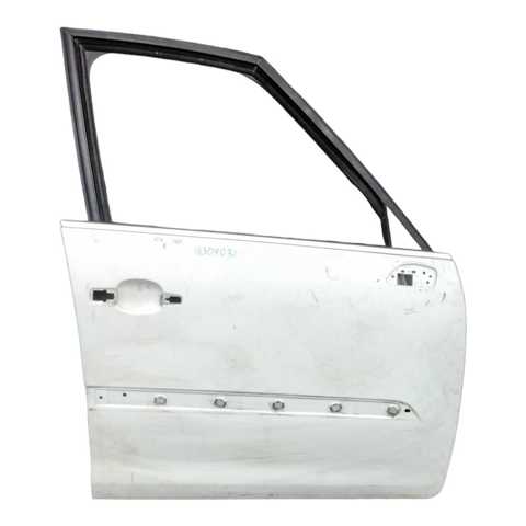 Пассажирская передняя дверь 9004Y0 PEUGEOT