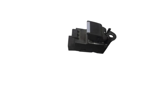 Кнопка стеклоподъемника передняя правая LR059773 LAND ROVER