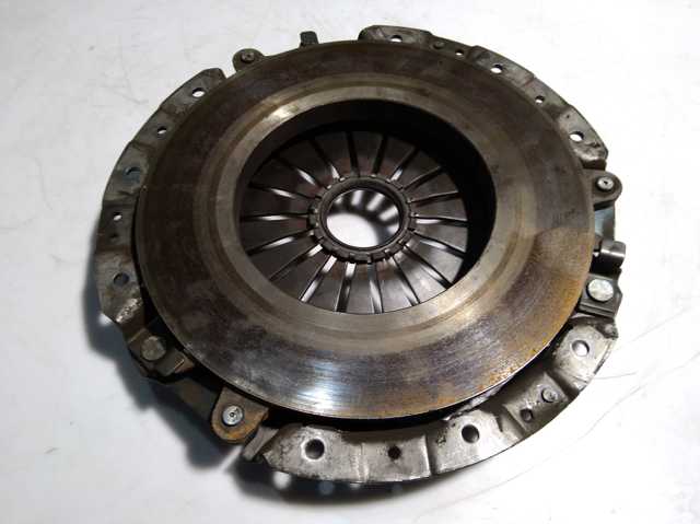 Лепестковая корзина сцепления MR446365 MITSUBISHI