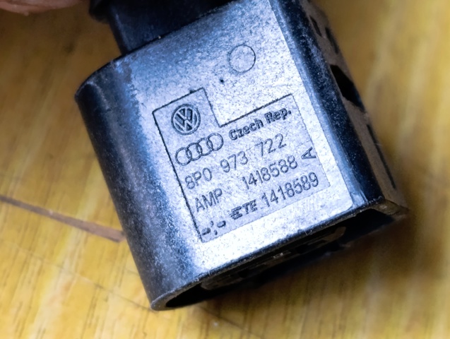 8P0973722 VAG Разъем (фишка) противотуманной фары купить в Полтава