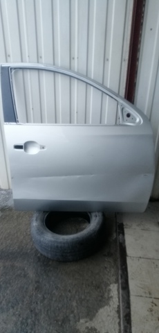 Пассажирская передняя дверь 5700B794 MITSUBISHI
