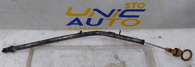 Направляющая щупа-индикатора уровня масла в двигателе 111518504R RENAULT