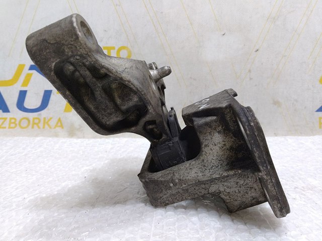 112100062R RENAULT Правая подушка двигателя купить в Ирпень