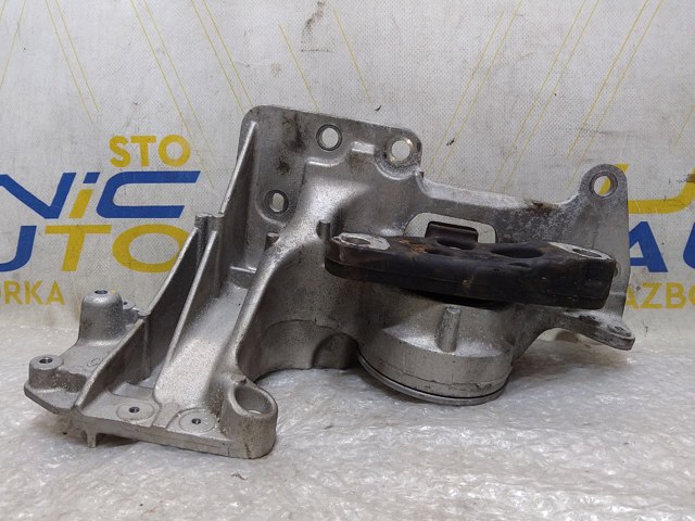 Правая опора ДВС 112200985R RENAULT