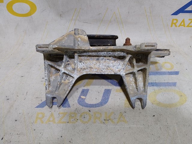 112221641R RENAULT Кронштейн подушки (опоры) двигателя левой купить в Хмельницкий