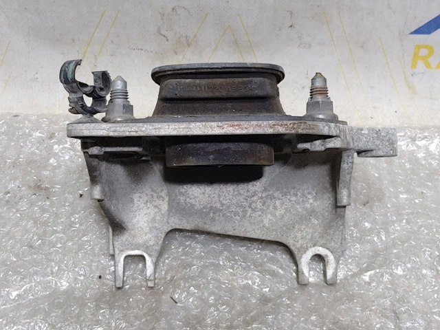 RENAULT 112228161R Кронштейн подушки КПП в наличии Днепр