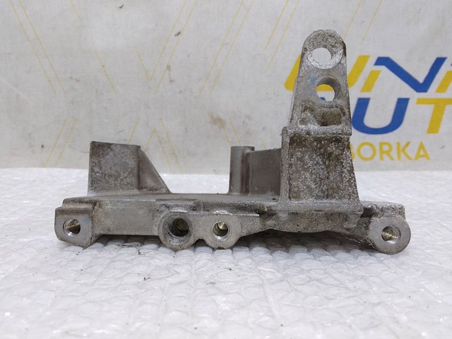 RENAULT 112314312R Кронштейн подушки (опоры) двигателя верхней в наличии Ужгород