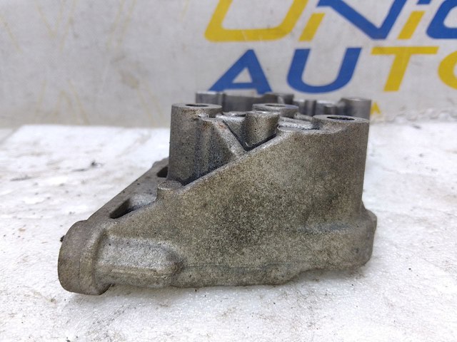 RENAULT 112318425R в наличии Ровно