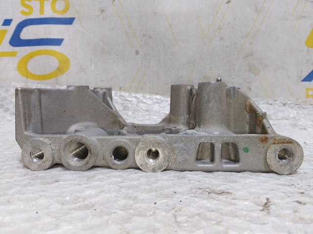 RENAULT 112318425R в наличии Николаев