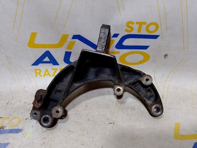 RENAULT 112332438R Кронштейн подушки КПП в наличии Харьков