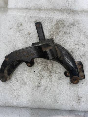 Кронштейн подушки КПП 112333988R RENAULT