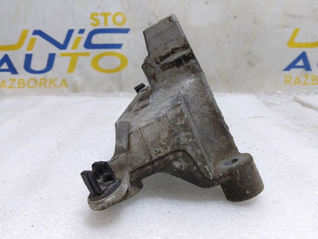 RENAULT 112530006R Кронштейн подушки КПП в наличии Черкассы
