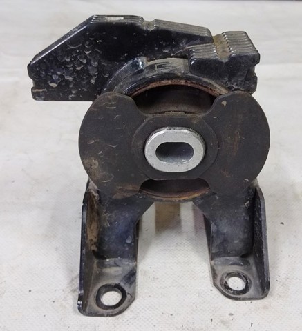 Подушка двигателя 113203NF0A NISSAN