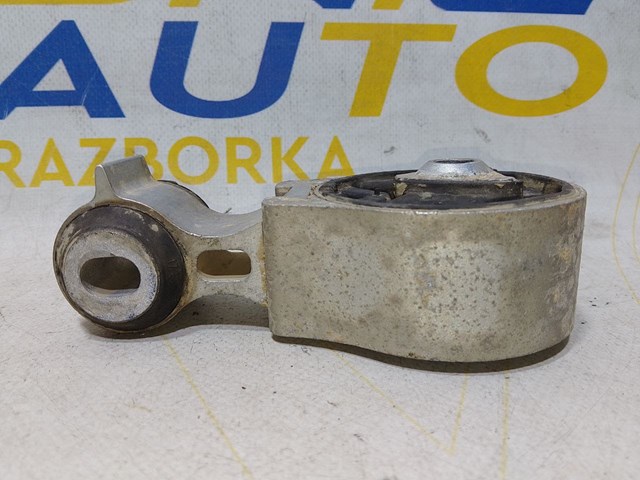113568280R RENAULT Подушка (опора) двигателя правая верхняя купить в Одесса