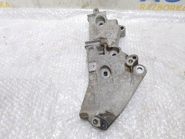 RENAULT 117102264R Кронштейн генератора в наличии Харьков