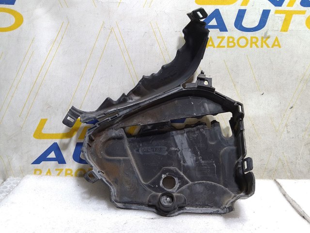 Крышка мотора передняя 135632713R RENAULT