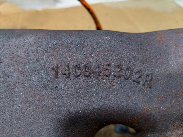 140045202R RENAULT Выпускной коллектор купить в Ужгород