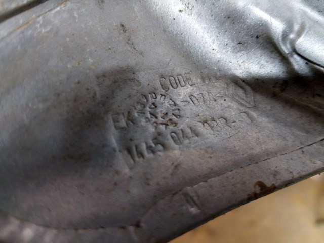 RENAULT 144504493R Защита (тепловой экран) выпускного коллектора в наличии Чернигов