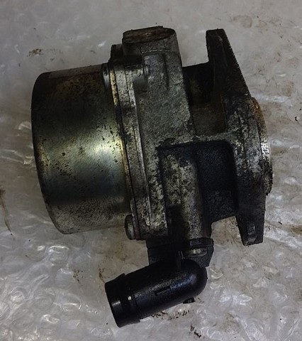 RENAULT 146502327R Насос вакуумный в наличии Житомир