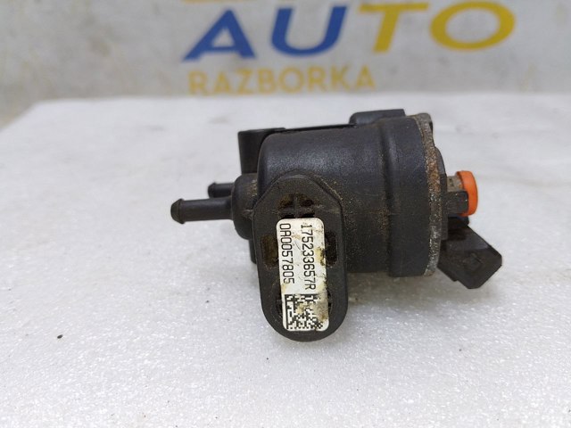 RENAULT 175233657R в наличии Винница