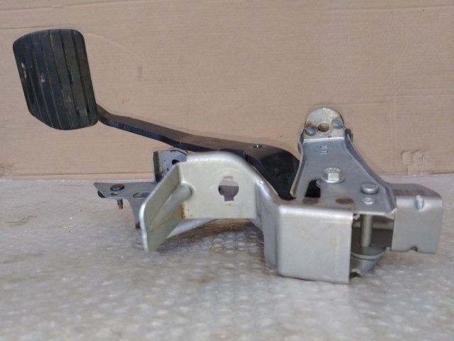 RENAULT 180205139R в наличии Сумы