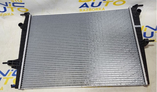 Радиатор основной 214100067R RENAULT
