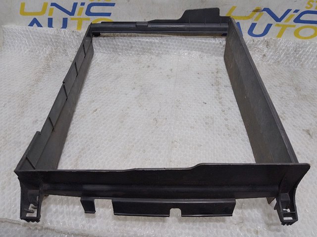 215596207R Дефлектор радиатора купить Львов