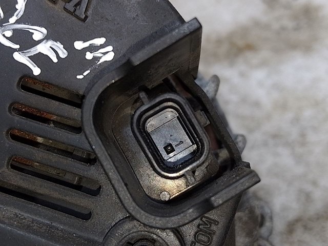 231000018R RENAULT Генератор купить в Запорожье